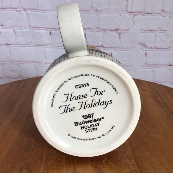 Vintage 1997 Budweiser Home for the Holidays CS313 Ceramic Stein - Picture 6 of 6